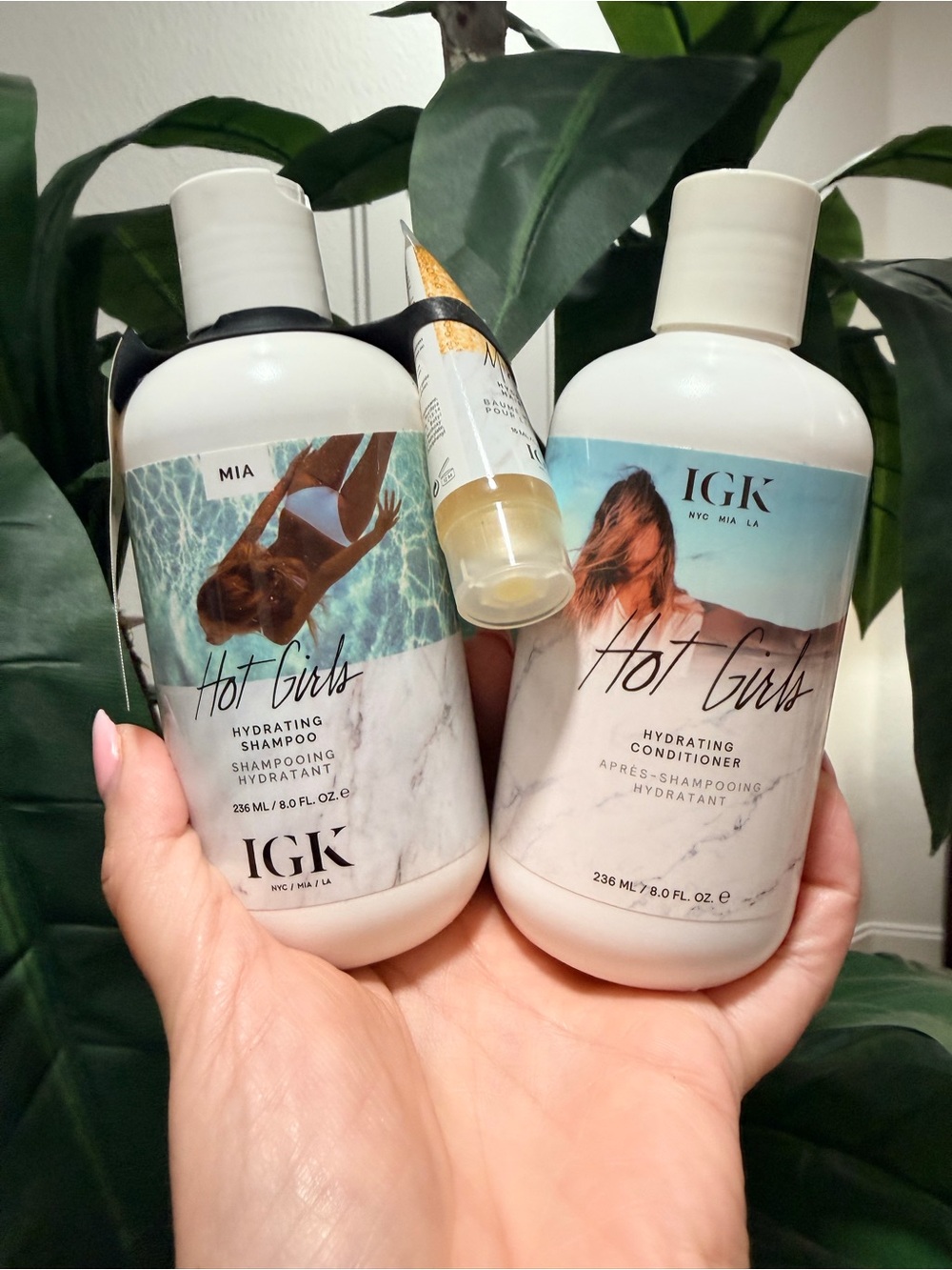IGK Hot Girls Hydrating Shampoo & Conditioner Set + Mini Hair Balm